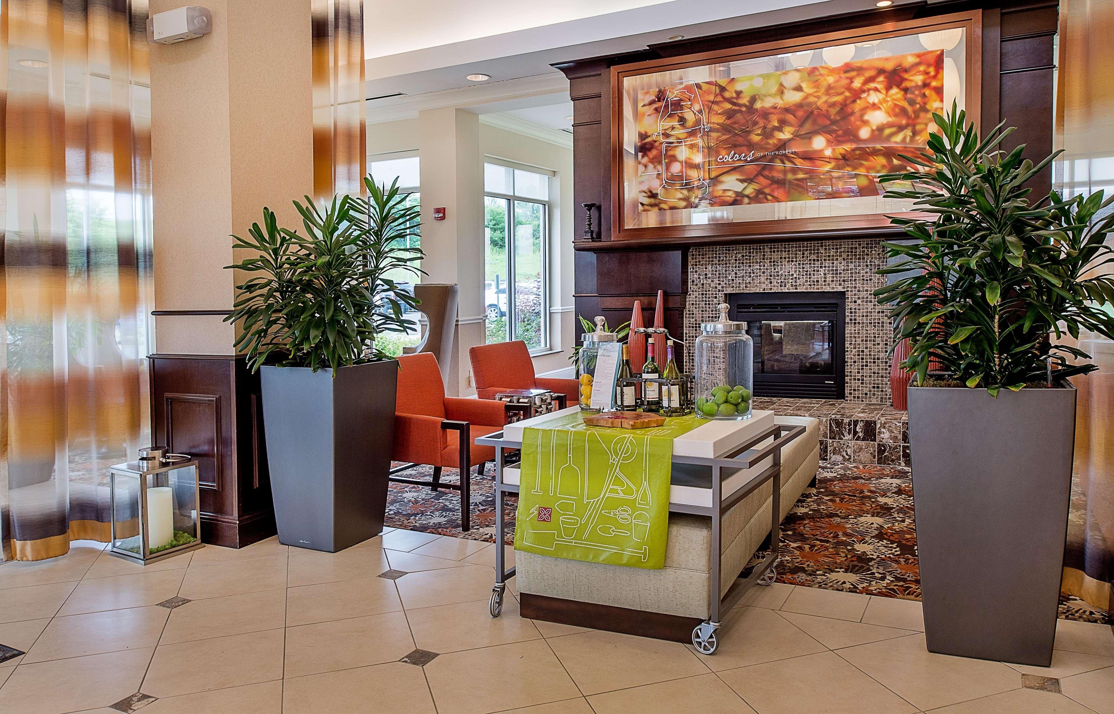 Hilton Garden Inn St. Louis Airport Berkeley Екстериор снимка