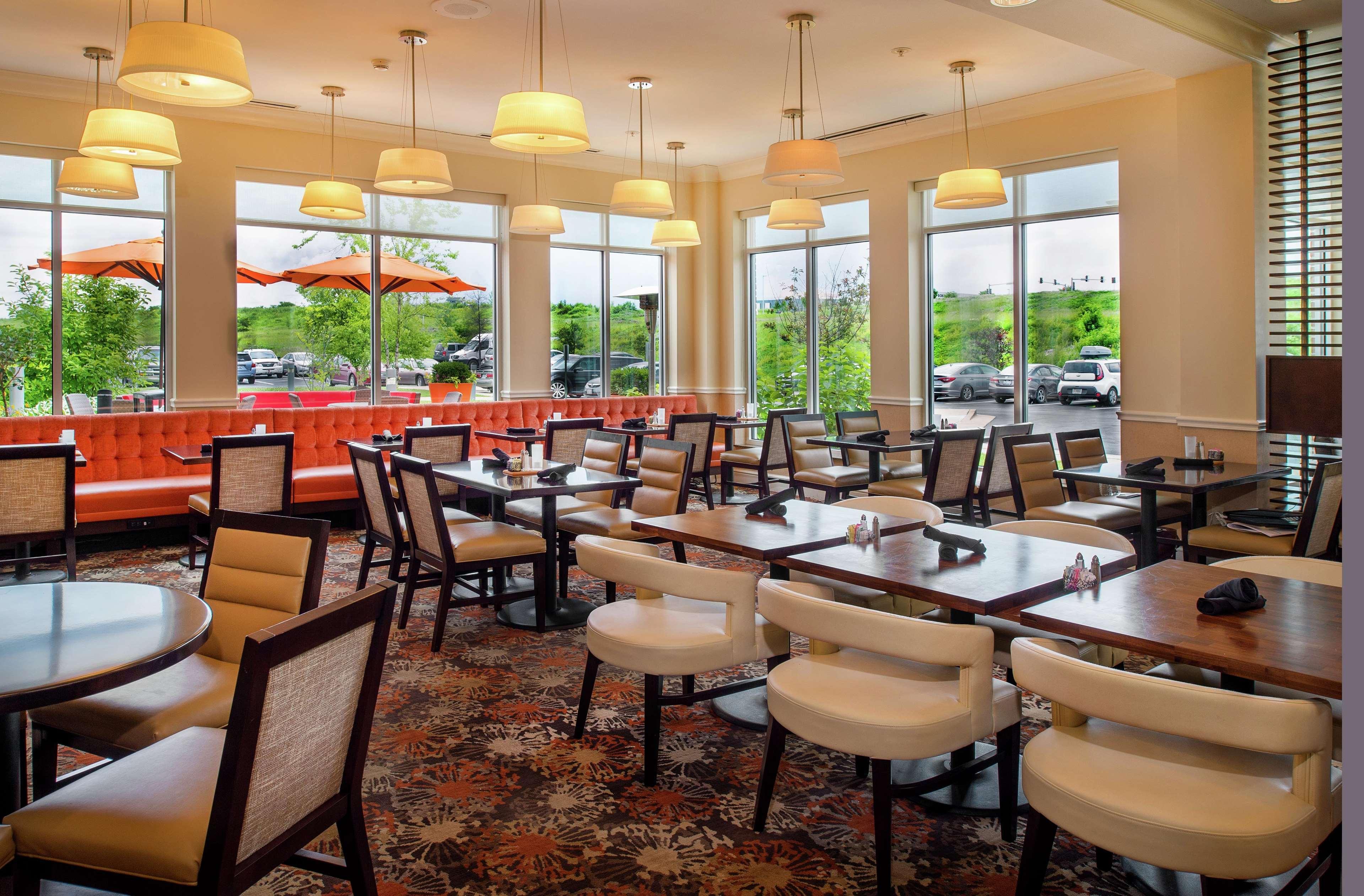 Hilton Garden Inn St. Louis Airport Berkeley Екстериор снимка