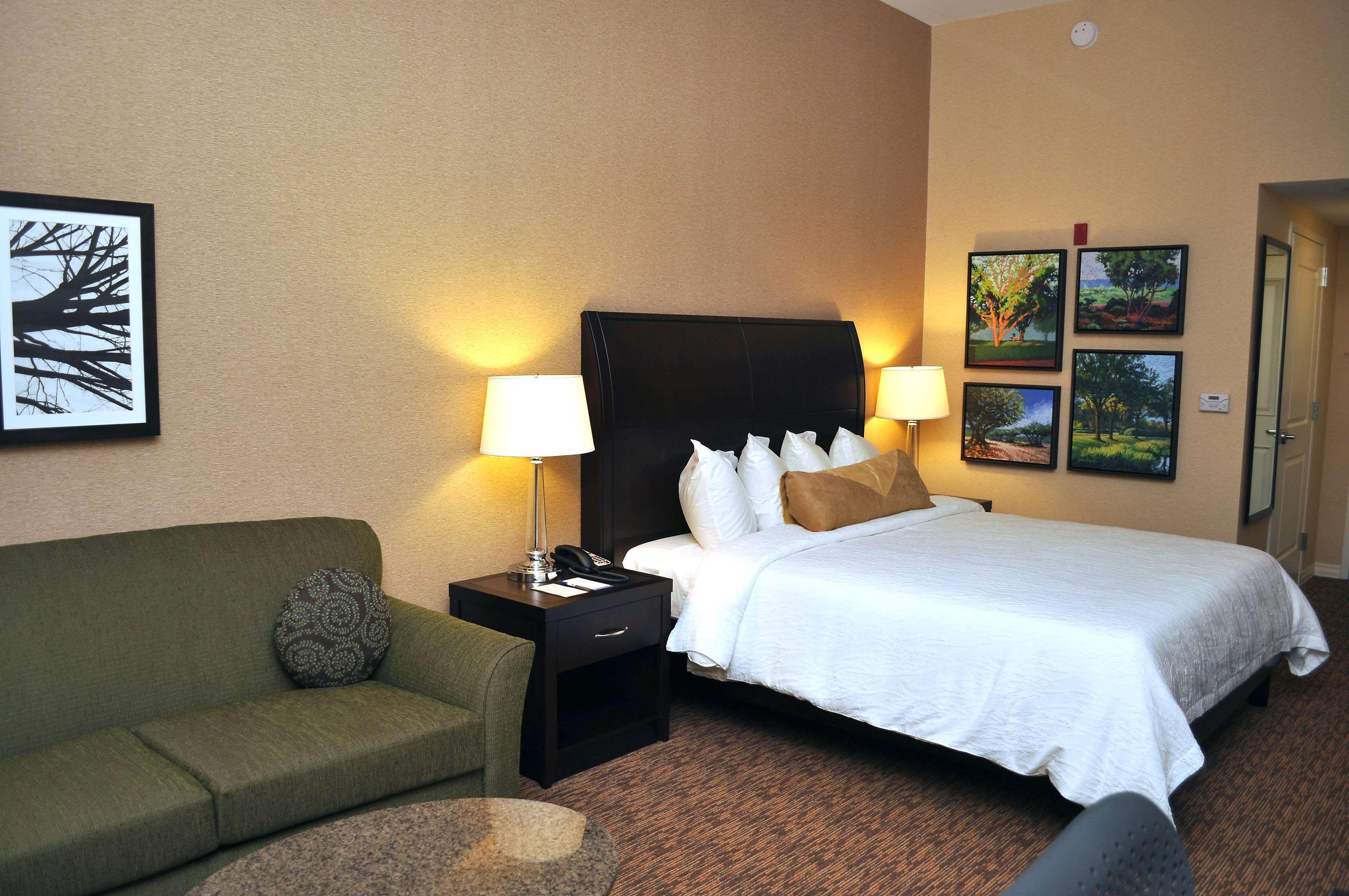 Hilton Garden Inn St. Louis Airport Berkeley Стая снимка
