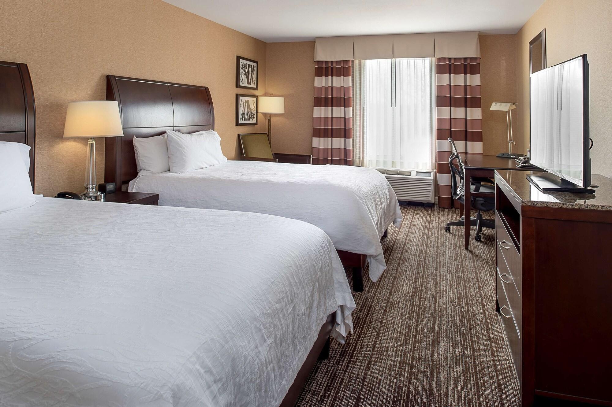 Hilton Garden Inn St. Louis Airport Berkeley Екстериор снимка