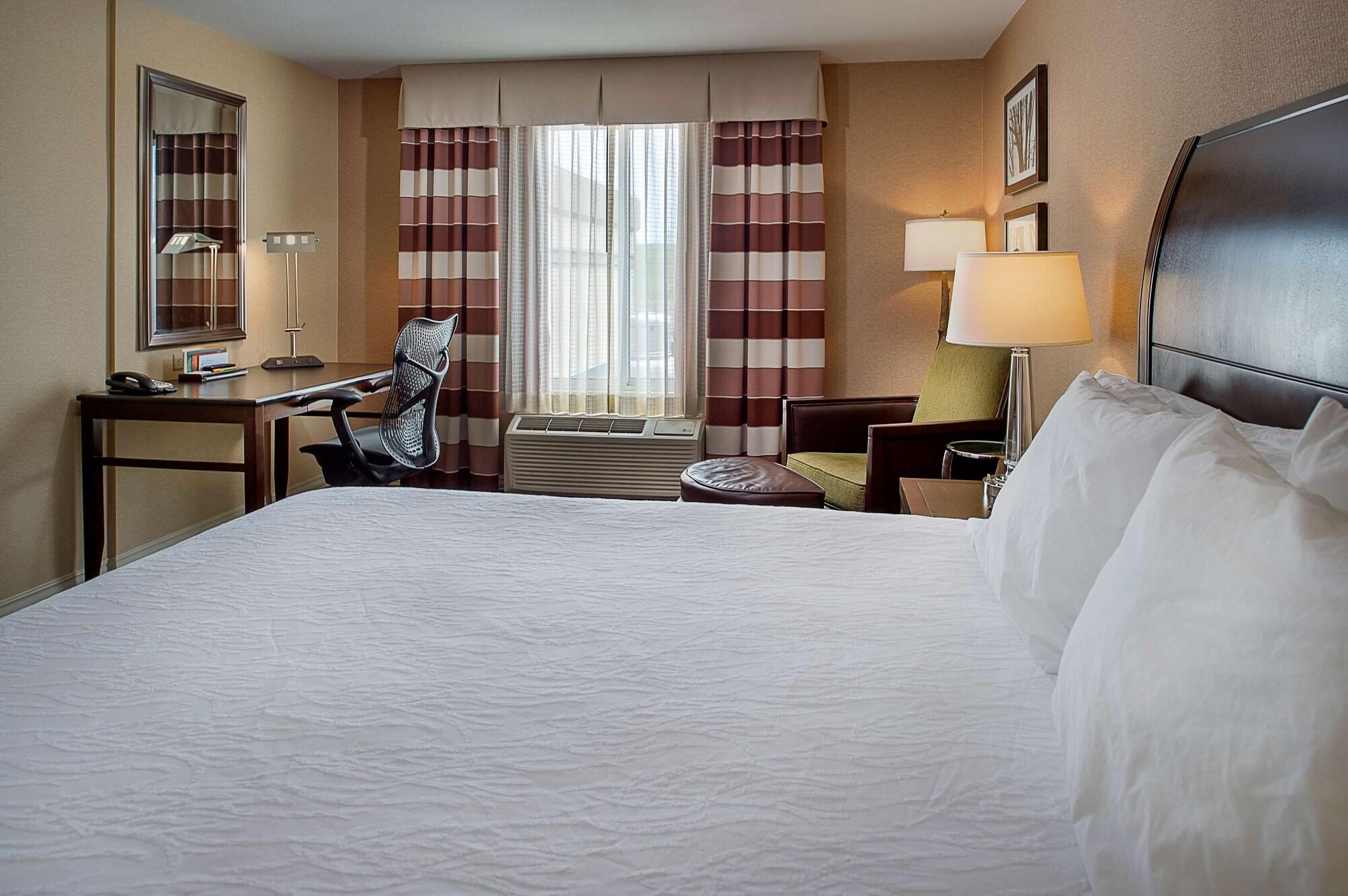 Hilton Garden Inn St. Louis Airport Berkeley Екстериор снимка