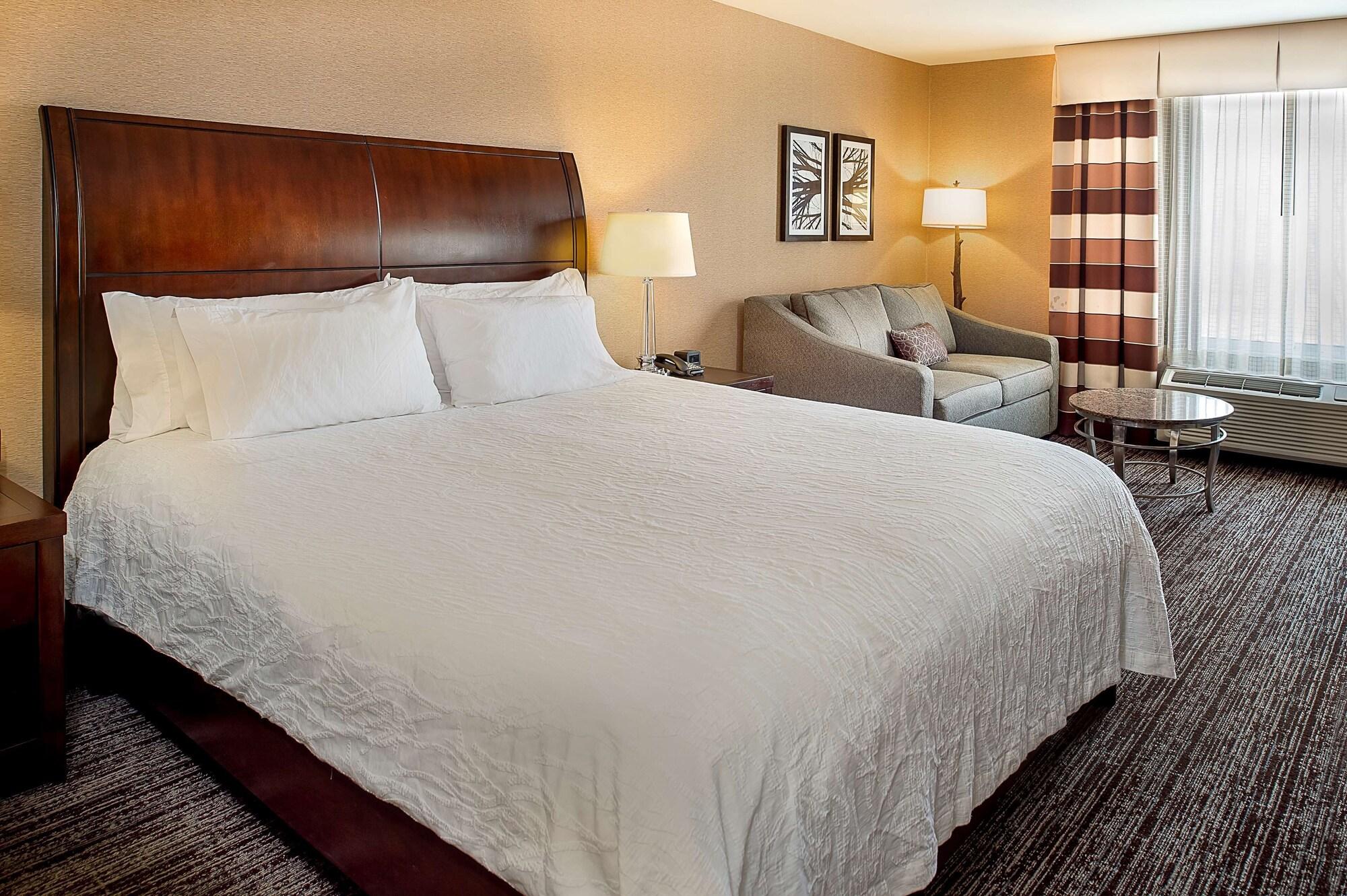 Hilton Garden Inn St. Louis Airport Berkeley Екстериор снимка