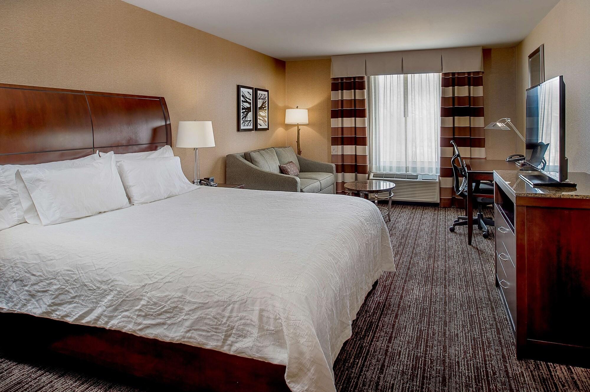 Hilton Garden Inn St. Louis Airport Berkeley Екстериор снимка