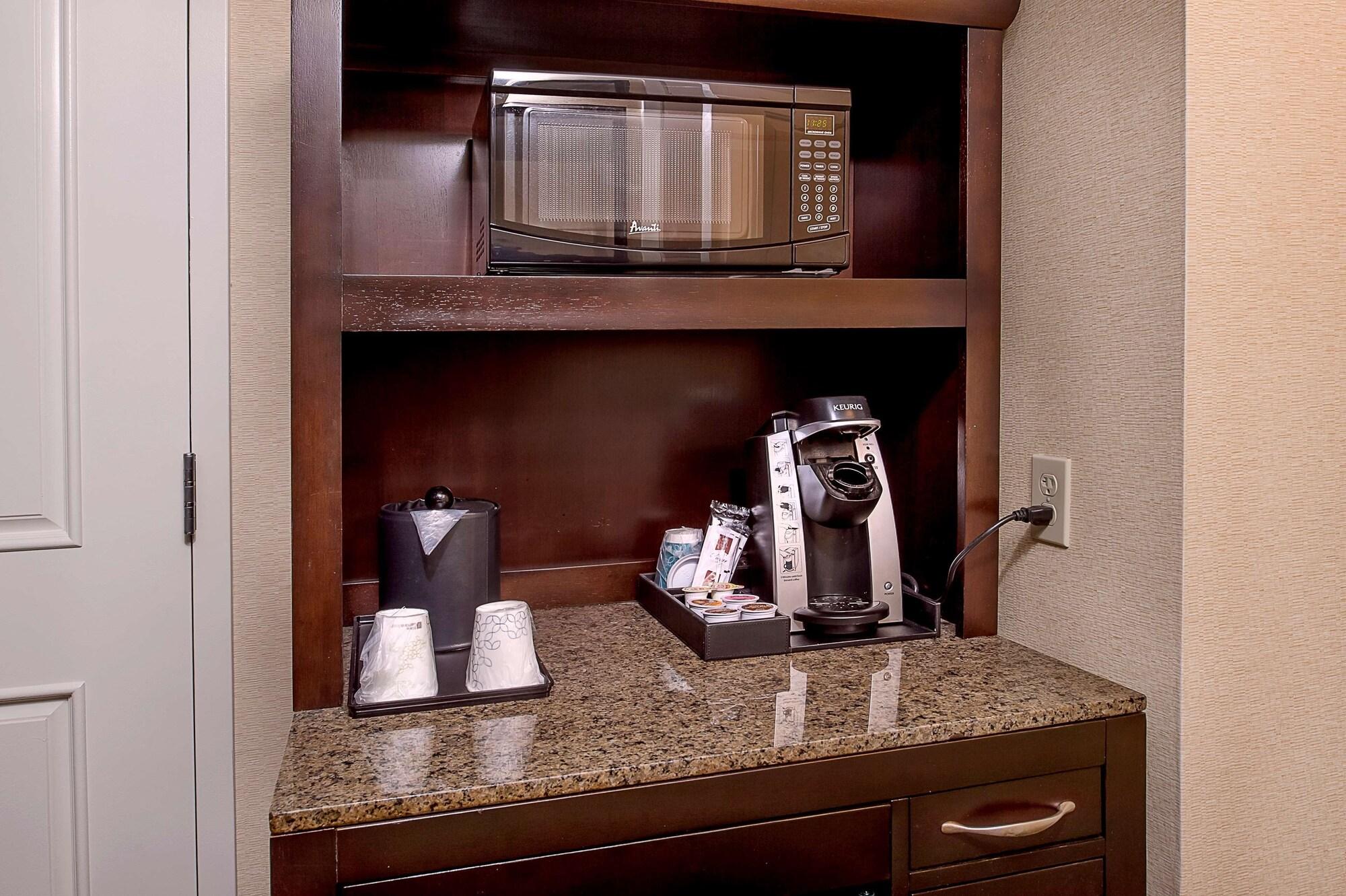 Hilton Garden Inn St. Louis Airport Berkeley Екстериор снимка