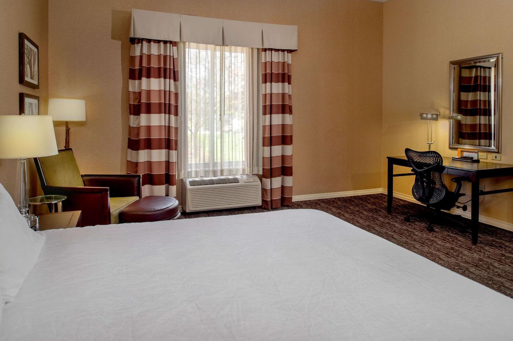 Hilton Garden Inn St. Louis Airport Berkeley Екстериор снимка
