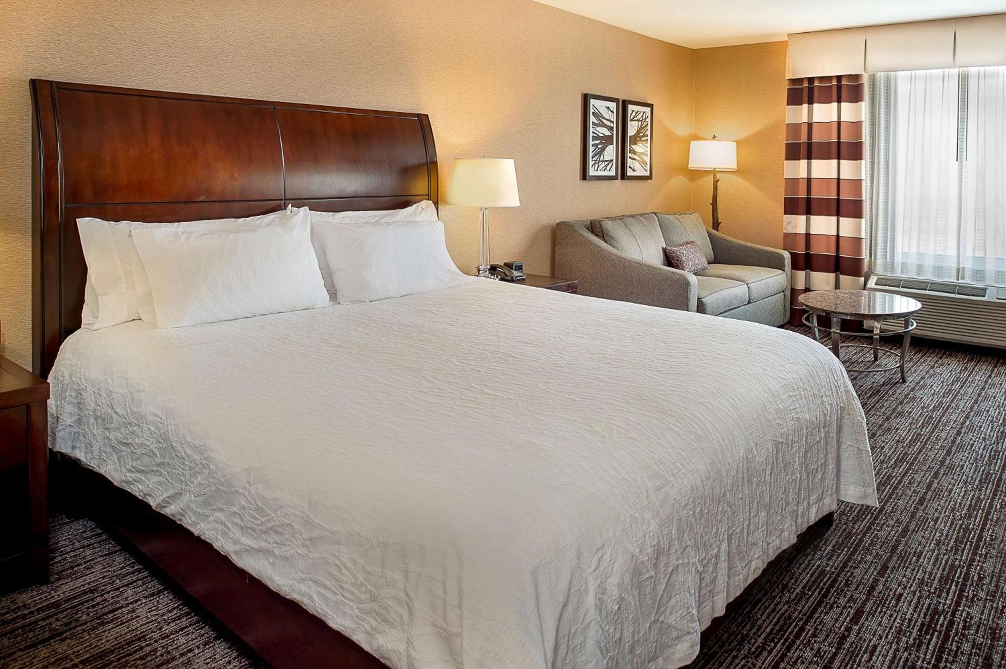 Hilton Garden Inn St. Louis Airport Berkeley Екстериор снимка