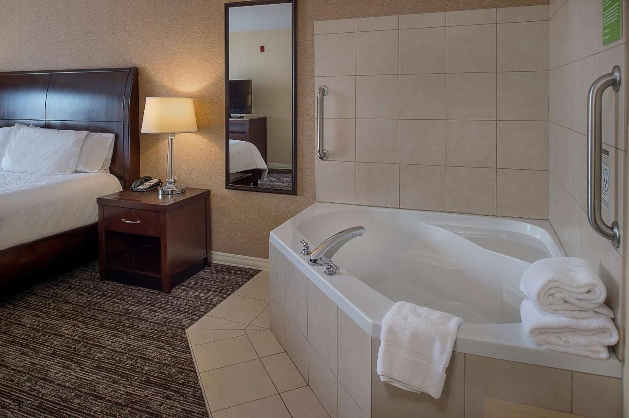 Hilton Garden Inn St. Louis Airport Berkeley Екстериор снимка